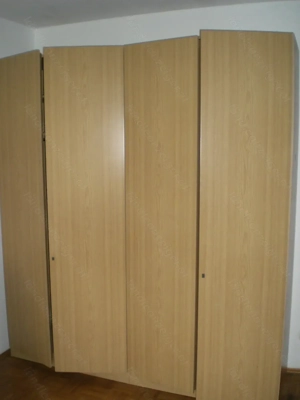 Kleiderschrank zu verschenken Bild 5