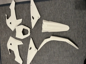 Rieju MRT 50 Verkleidung in weiß Bild 5