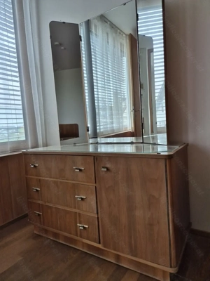 Anrichte   Kommode - Schreinerarbeit aus dem Jahr 1960 Bild 2