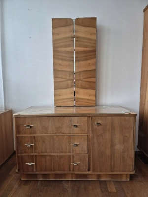 Anrichte   Kommode - Schreinerarbeit aus dem Jahr 1960 Bild 3