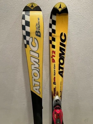 ATOMIC Beta Race Carver 9"12 Damenski Bild 2