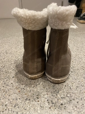 Converse Winter-Damenstiefel mit Fell gefüttert - Gr. 38 - beige-grau - flache Sohle  Bild 3
