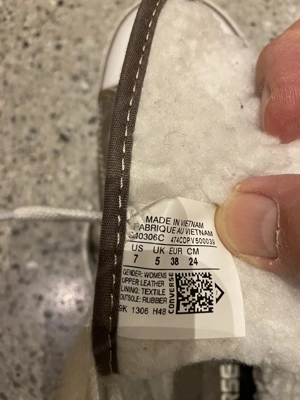 Converse Winter-Damenstiefel mit Fell gefüttert - Gr. 38 - beige-grau - flache Sohle  Bild 2