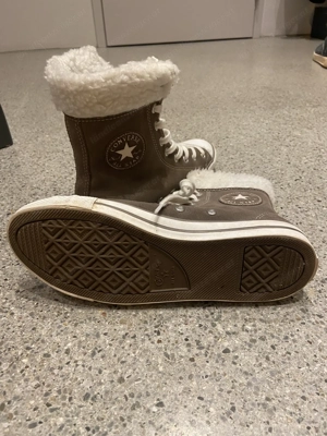 Converse Winter-Damenstiefel mit Fell gefüttert - Gr. 38 - beige-grau - flache Sohle  Bild 4