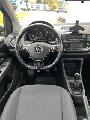 Volkswagen UP! 1.0 Bild 2