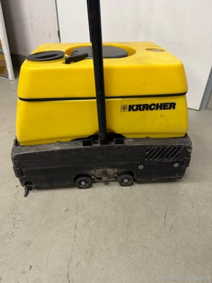 Kärher BR400 Bodenreiniger zu verkaufen Bild 4