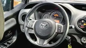 Toyota Yaris Bild 17