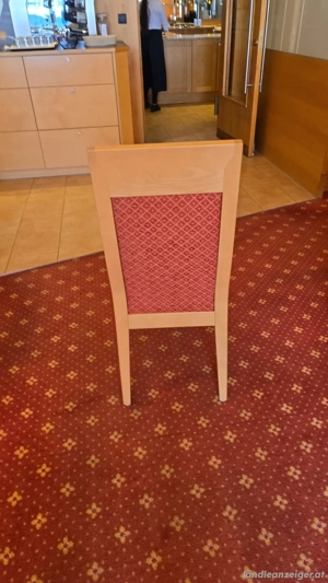 Stuhl gepolstert Bild 2