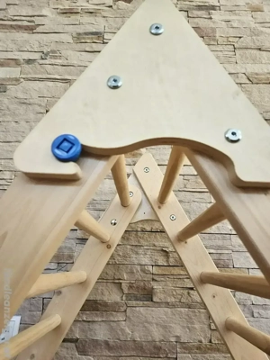 Kletterdreieck (zusammenklappbar) Bild 2