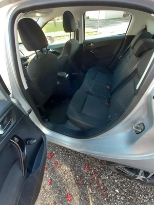 Peugeot 208 PureTech Bild 7
