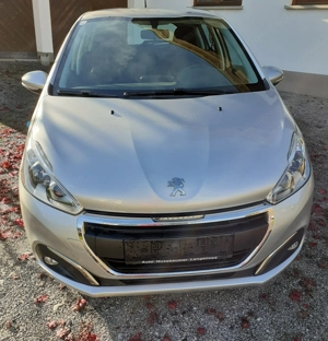 Peugeot 208 PureTech Bild 3