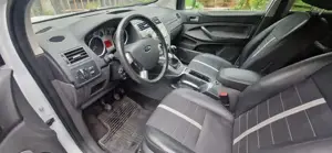 Ford Kuga 2,0 Titanium 4x4 TDCI DPF Titanium Bild 2