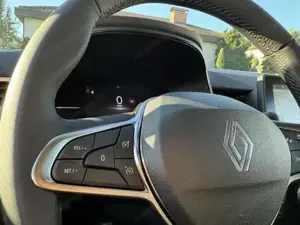 Renault Clio Bild 13