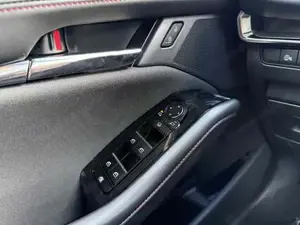Mazda 3 2024 Bild 15