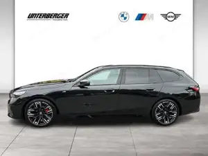 BMW i5 M60 xDrive 8-fach // M Sportpaket Pro // Panorama-Glasdach // Bild 4