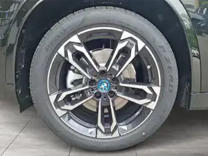 BMW X1 xDrive25e *2,99% Fixzins Leasing* U11 XB2 M Sportpaket Head-Up DAB Bild 6