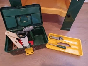 Bosch Kinderwerkbank mit viel Werkzeug Bild 3