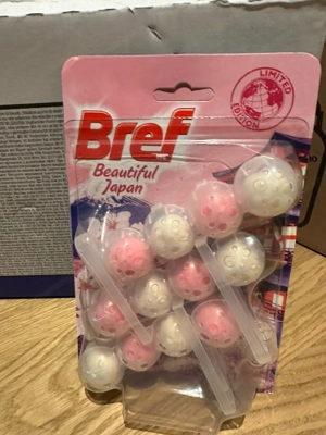 ARIEL ,Coccolino, Bref WC Bild 9