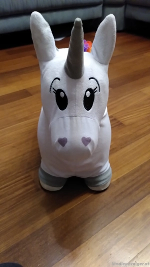 Hüpftier Einhorn    Bild 2