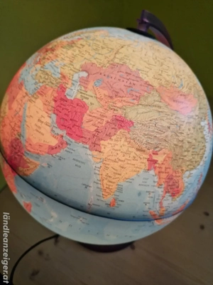 Globus mit Licht Bild 2