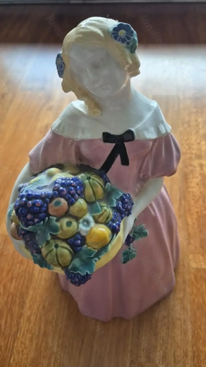 Sammlerstück "Krinoline - Herbstmädchen"  Gmundner Keramik Bild 6