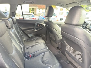 Toyota Rav Diesel Aut. Allrad TÜV NEU Bild 8