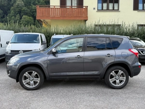 Toyota Rav Diesel Aut. Allrad TÜV NEU Bild 3