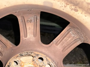 215 70 16 Toyota Winterräder  Bild 3