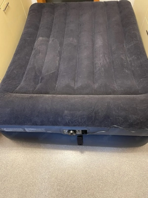 Verschenke aufblasbares Bett (190 x 140 x 40)