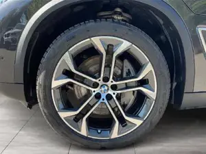 BMW X5 xDrive45e PHEV // xLine // Head-Up // HK HiFi // elektr. Sitze mit Memory Bild 6