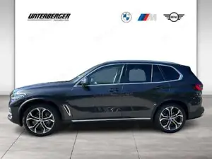 BMW X5 xDrive45e PHEV // xLine // Head-Up // HK HiFi // elektr. Sitze mit Memory Bild 3
