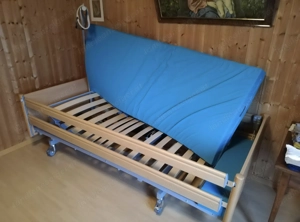Pflegebett zu verkaufen Bild 4