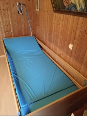 Pflegebett zu verkaufen Bild 3
