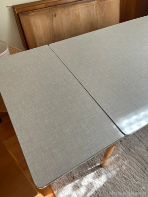 Eckbank mit Tisch und 2 Stühlen Bild 3