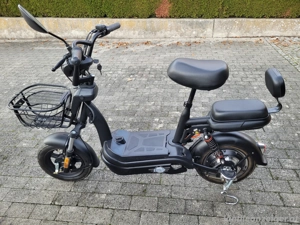 Elektroroller Bild 4