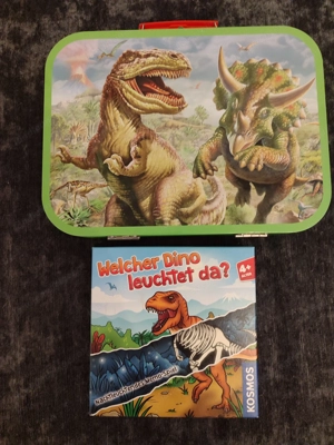 Puzzle Koffer Dinosaurier mit 4 Puzzle und Kosmos Dinosaurier Memo nachtleuchtend