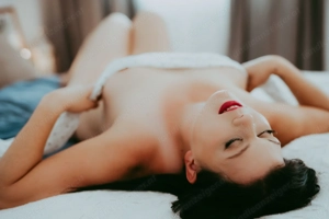 Zärtliche Dominanz - sei mein Spielzeug (Österreicherin) Bild 3