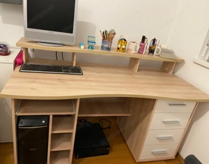 Schreibtisch Bild 2