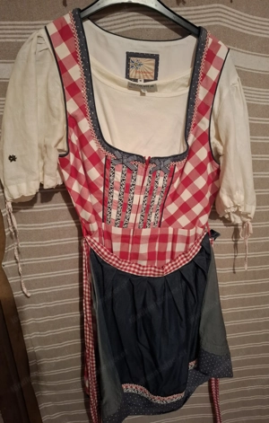Dirndl günstig zu verkaufen  Bild 3