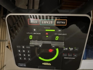 Hochwertiger Technogym Ergomter (Liegeergometer, Hometrainer, Heimtrainer, Fahrrad)  Bild 2
