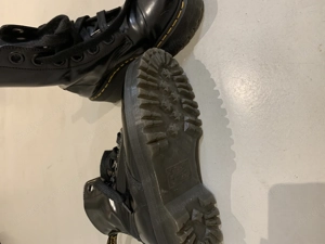 Dr. Martens, Größe 39, schwarz, Lackleder  Bild 2