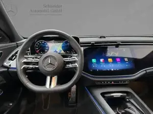 Mercedes-Benz E 300 de 4MATIC T-Modell mit EQ Hybrid Technologie AMG Bild 6
