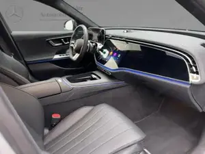 Mercedes-Benz E 300 de 4MATIC T-Modell mit EQ Hybrid Technologie AMG Bild 8