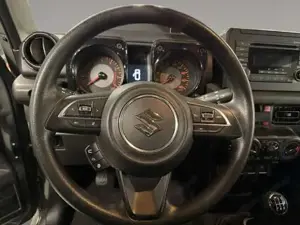 Suzuki Jimny Bild 12