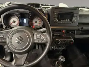 Suzuki Jimny Bild 11