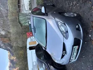 Mazda 2 sehr gute zustand und Ausstattung Bild 4