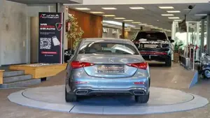 Mercedes-Benz C 200 Bild 6