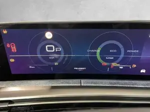 Peugeot 5008 Bild 10