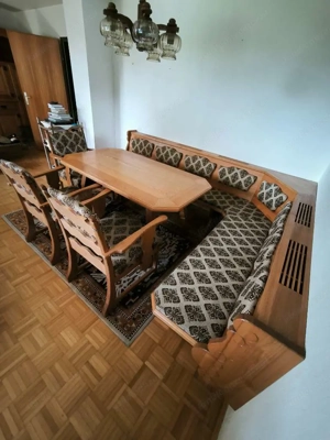 Rustikale Vollholz-Eckbank-Garnitur mit Tisch, 3 Stühlen & passendem Sofa Bild 4