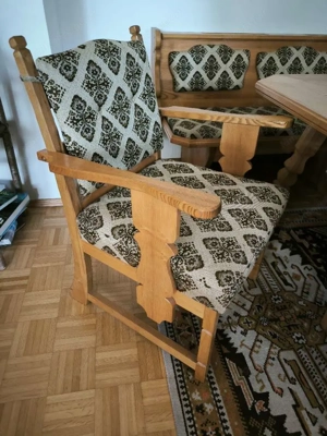 Rustikale Vollholz-Eckbank-Garnitur mit Tisch, 3 Stühlen & passendem Sofa Bild 3